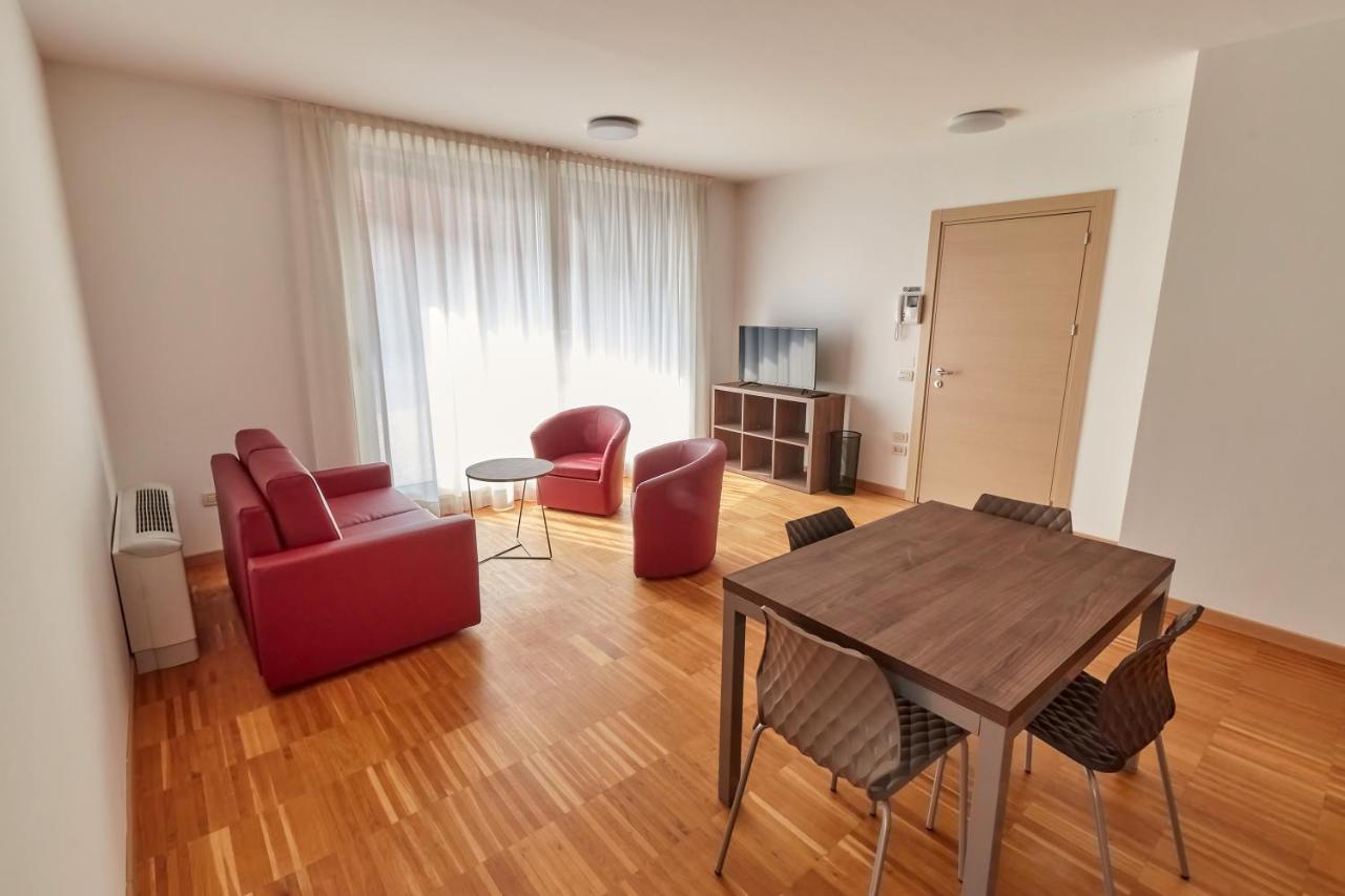 Piazza Lira Schio Residence Εξωτερικό φωτογραφία